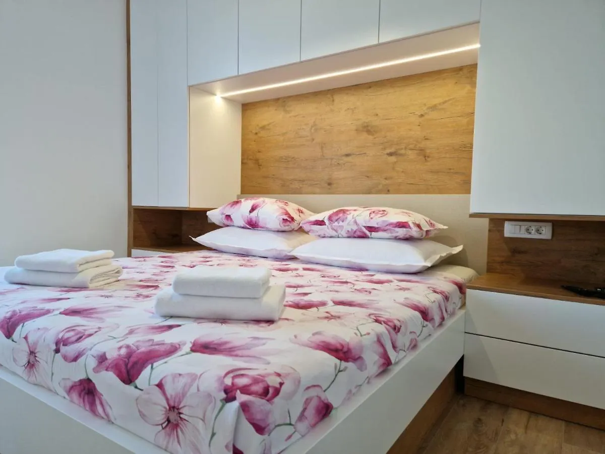 Apartman Marcelina 1 With Private Pool Trogir 0*,  Croatia
