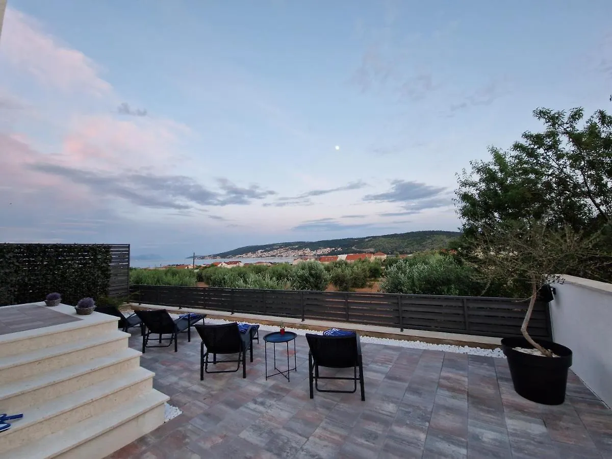 Appartement Apartman Marcelina 1 With Private Pool Trogir Croatie