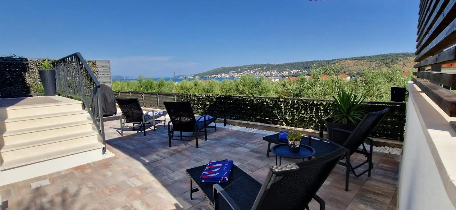 Apartman Marcelina 1 With Private Pool Trogir Appartement